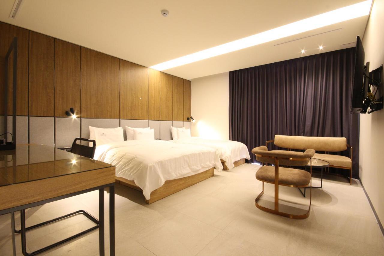 Hotel Eco Stay Jeonju Exterior foto