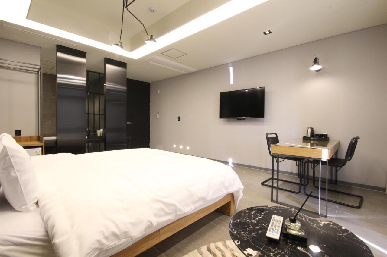 Hotel Eco Stay Jeonju Exterior foto