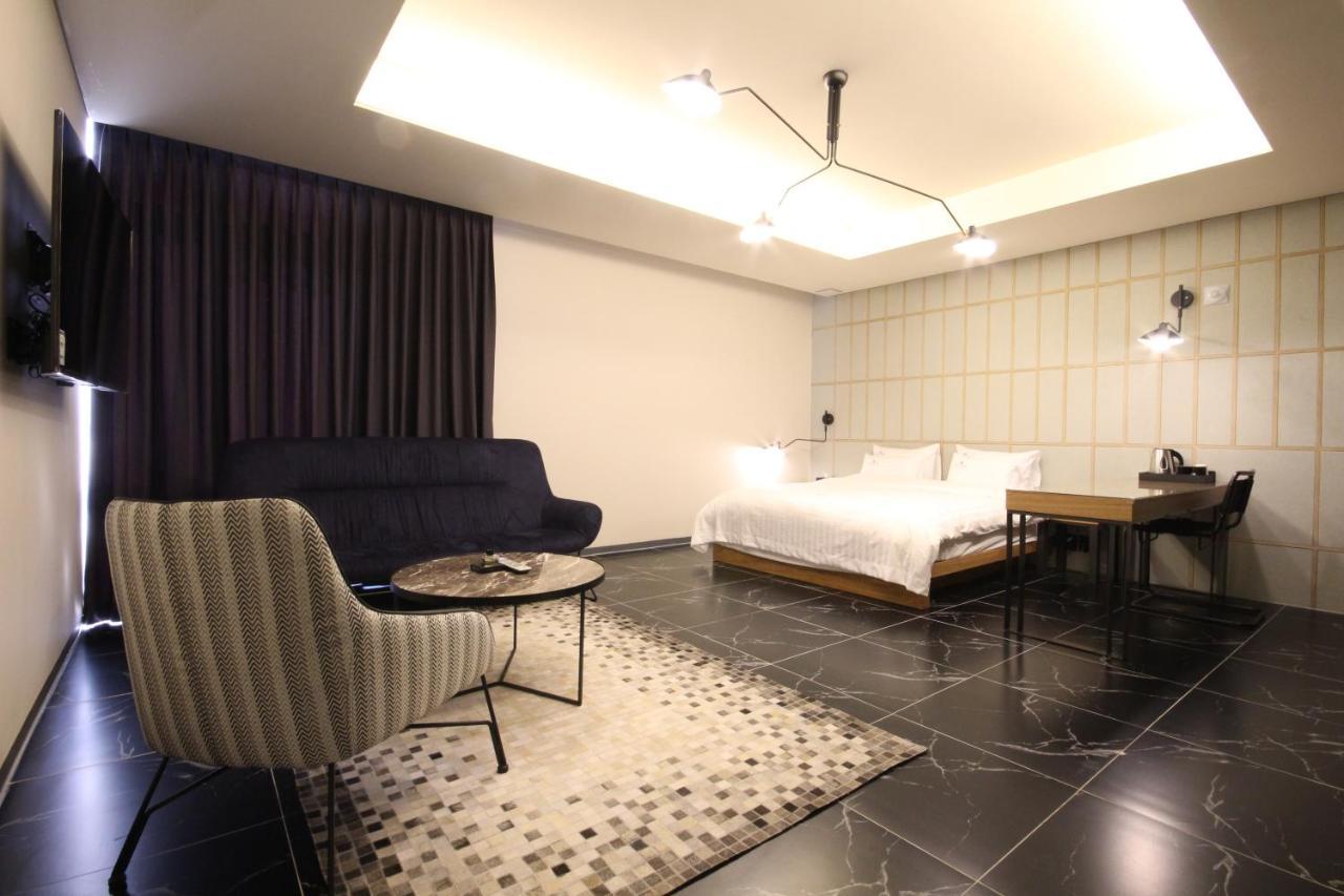 Hotel Eco Stay Jeonju Exterior foto