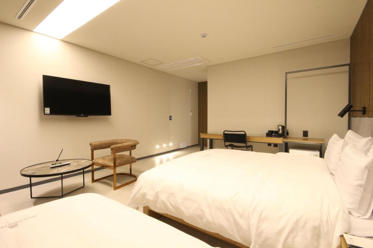 Hotel Eco Stay Jeonju Exterior foto